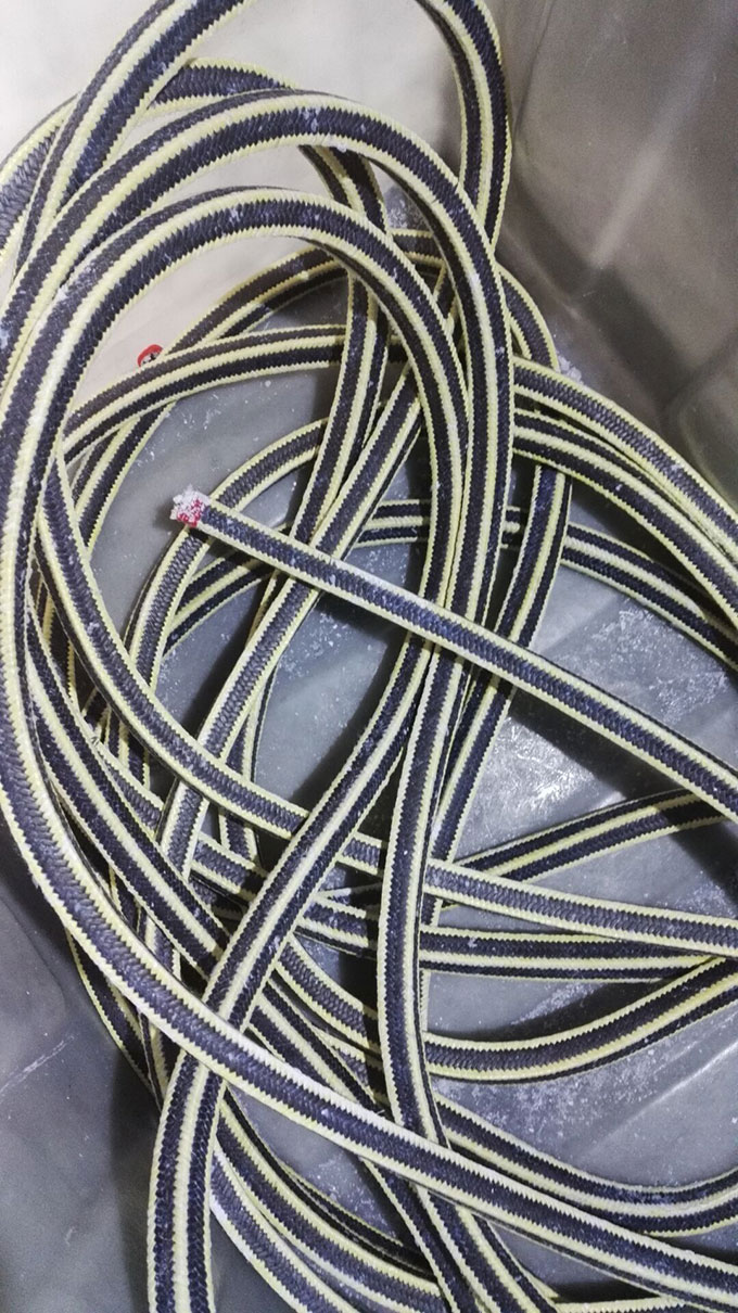 Aramid-coner-with-BALCK-PTFE-paking